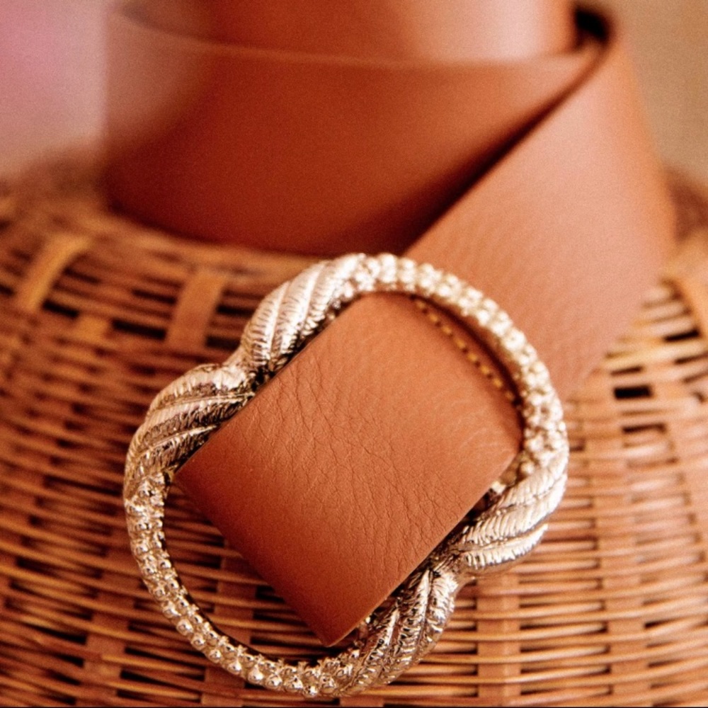 *SOLD* Sézane NWT Artemis Belt in Smooth Heritage Leather sz 80